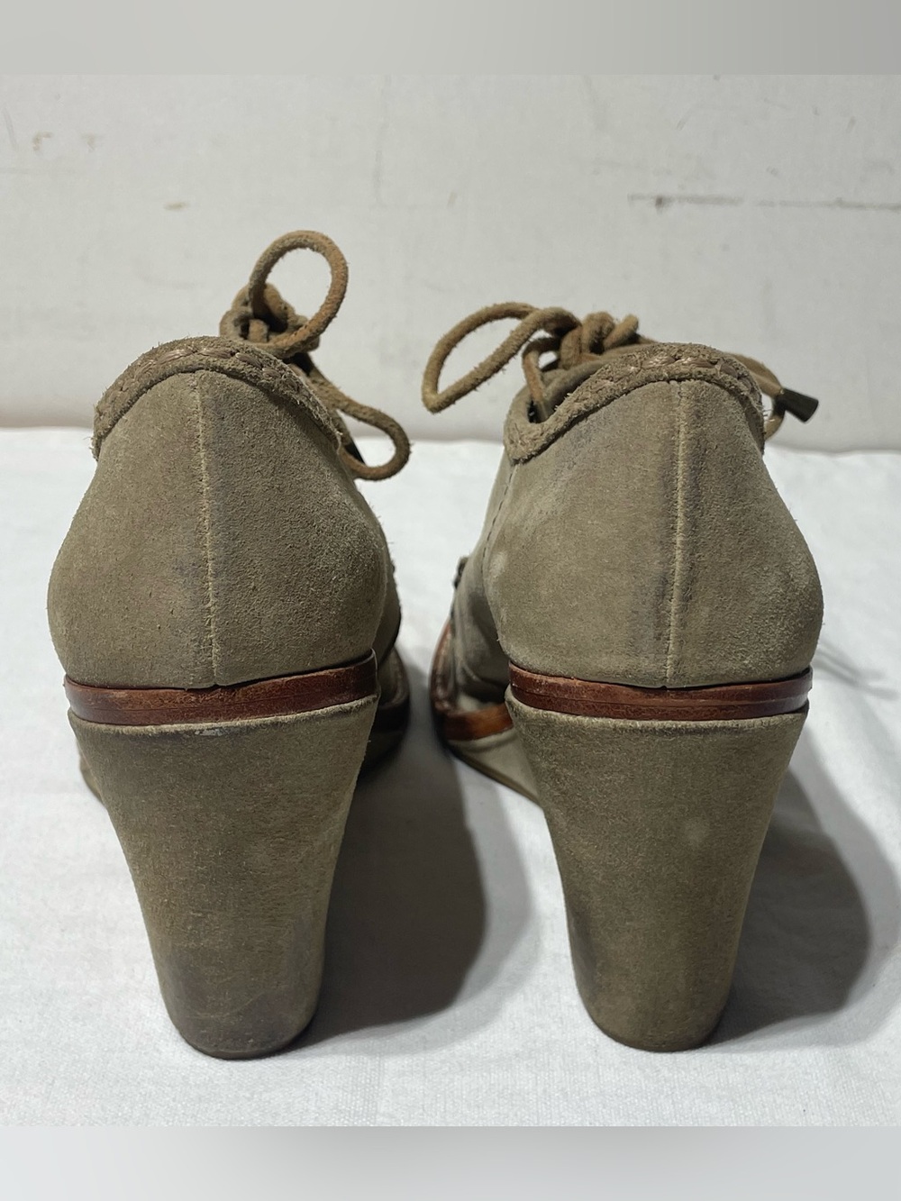 Frye Caroline Lace Low Wedge Shoes Womens 9M Taupe Beige Suede Leather - Picture 9 of 12